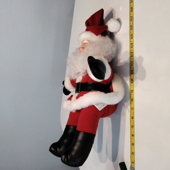 18" Santa with 11" sled - Picture 5 of 6